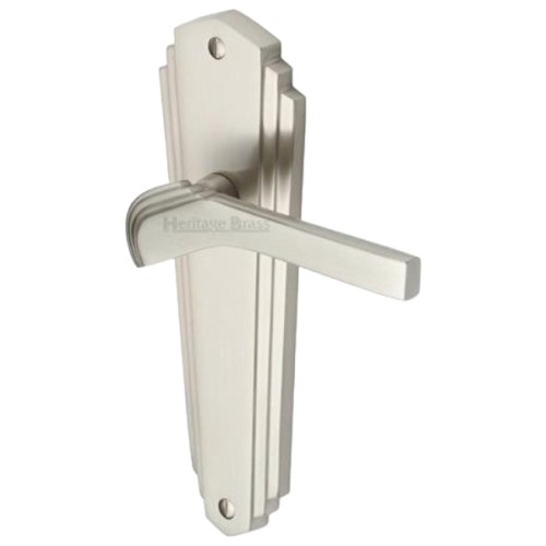 WALDORF LEVER HANDLE ON BACKPLATE